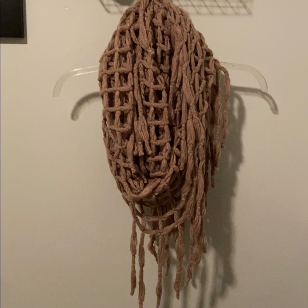 Brand New (WITH TAGS) Altard State Infinity Scarf